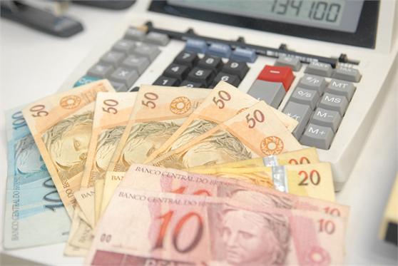 Primeiro lote da restituição do Imposto de Renda 2016 será pago para 17.740 contribuintes de Mato Grosso do Sul - (Foto: Divulgação)