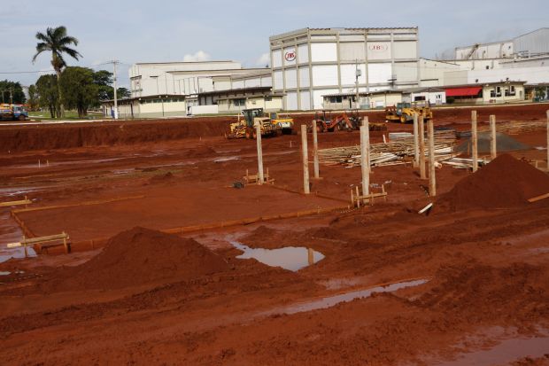 Atualmente, grupo JBS está construindo nova planta industrial para dobrar capacidade de produção em Dourados - Foto: Divulgação