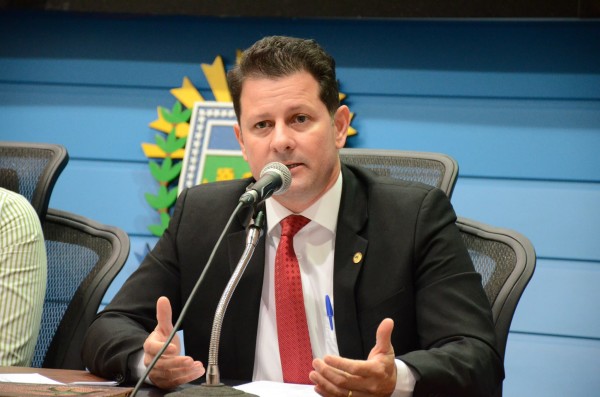 Deputado Renato Câmara coordena audiência sobre nota eletrônica do produtor nesta terça-feira em Nova Andradina. (Foto: Wagner Guimarães).