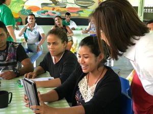Os alunos da Escola Família Agrícola do Pacuí (Macapá-AP) participam de oficina do Projeto Geodigital, para desenvolvimento de um aplicativo de gestão da propriedade rural. (Foto: Jackson dos Santos).